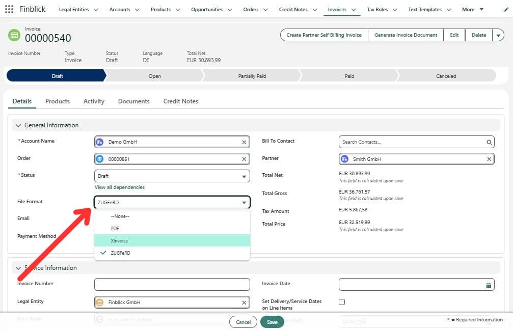Finblick invoice screen with e-invoicing format options